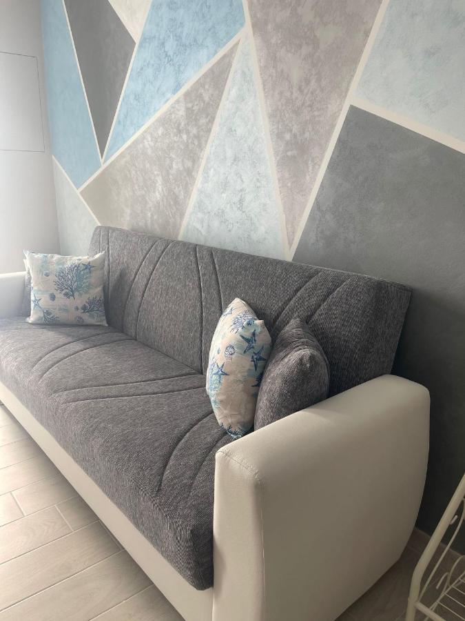Casa Vacanze Manthy Posizione Centrale Bari Luaran gambar