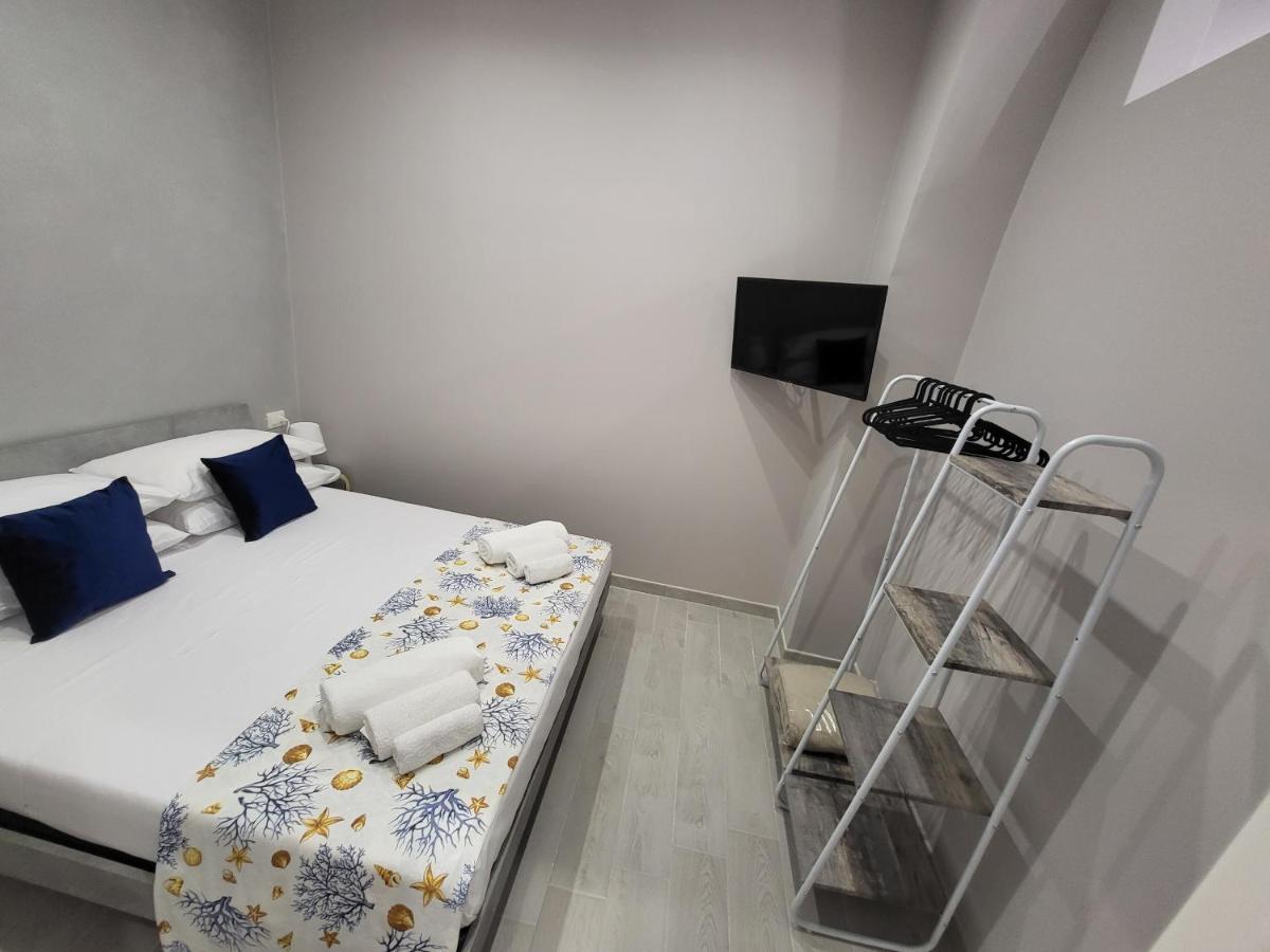 Casa Vacanze Manthy Posizione Centrale Bari Luaran gambar