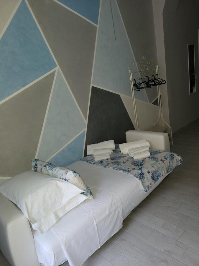Casa Vacanze Manthy Posizione Centrale Bari Luaran gambar