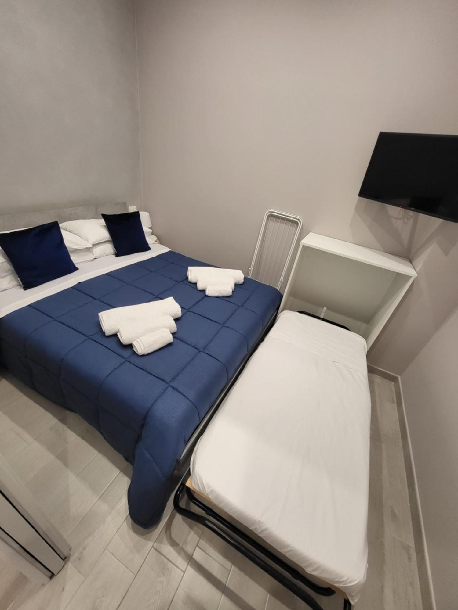 Casa Vacanze Manthy Posizione Centrale Bari Luaran gambar