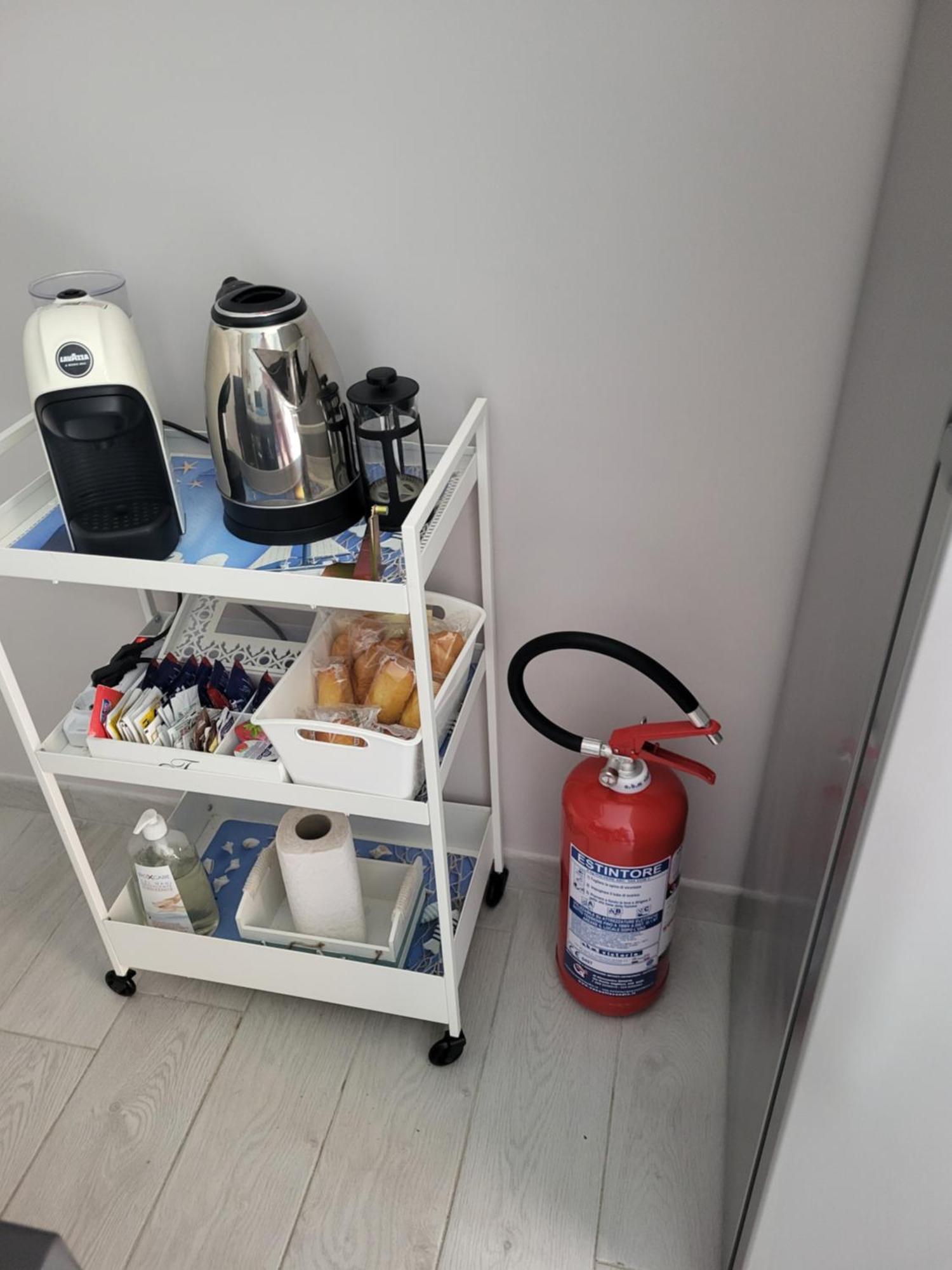 Casa Vacanze Manthy Posizione Centrale Bari Luaran gambar